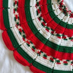 VTG Christmas Tree Skirt 48" Diameter Crochet Knit Green Red White Hand Made